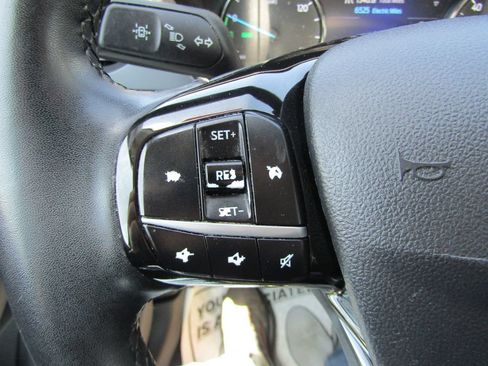 Used 2022 Ford Escape SE w/ Convenience Package FWD image 30