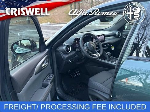 New 2026 Alfa Romeo Tonale w/ Black Premium Package AWD/4WD image 17