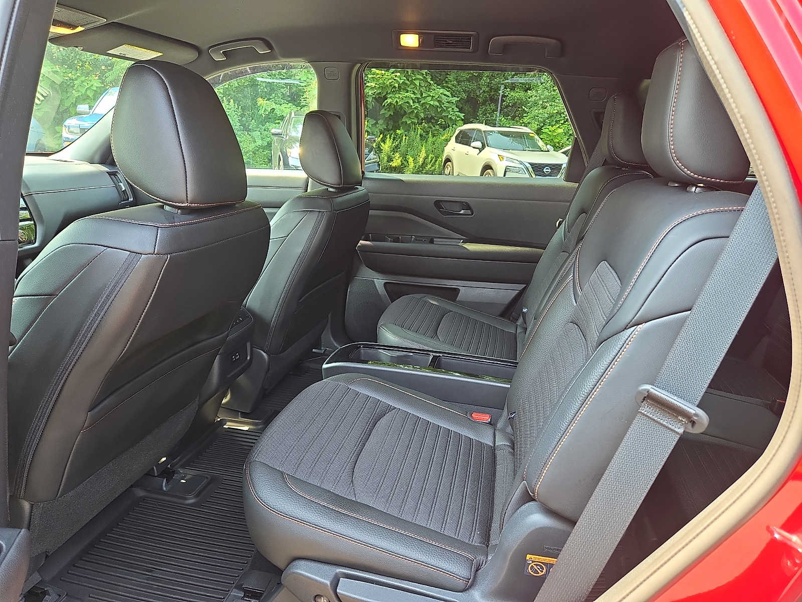 Used 2023 Nissan Pathfinder Rock Creek AWD/4WD image 10