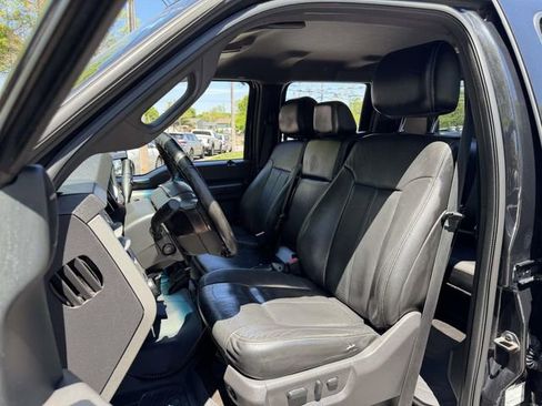 Used 2013 Ford F250 Lariat w/ Lariat Interior Pkg AWD/4WD image 24