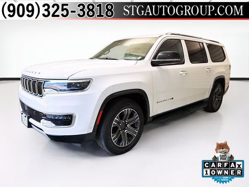 Used 2024 Jeep Wagoneer L Series II RWD image 1