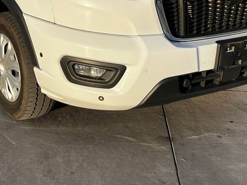 Used 2024 Ford Transit 350 XLT image 11