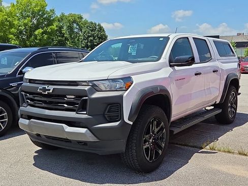 Certified 2024 Chevrolet Colorado Trail Boss w/ Technology Package AWD/4WD image 1