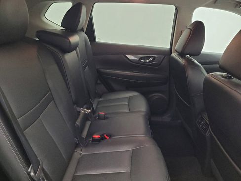 Used 2016 Nissan Rogue SL w/ SL Premium Package AWD/4WD image 19