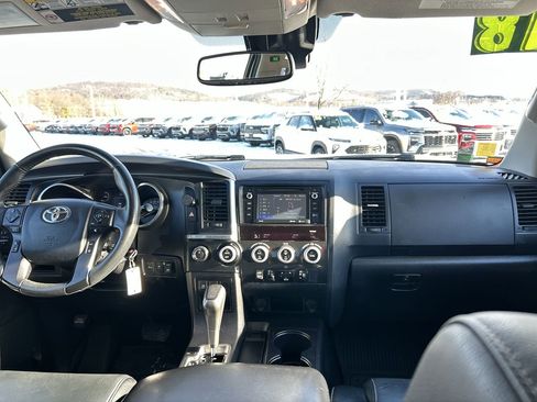 Used 2018 Toyota Sequoia TRD Sport image 16