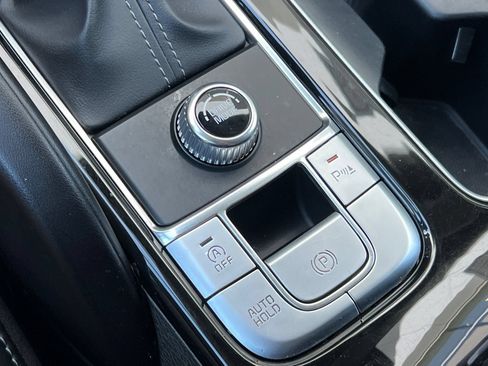 Used 2024 Kia Telluride S FWD image 29