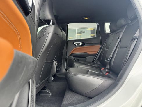 Used 2024 Jeep Compass Limited image 9