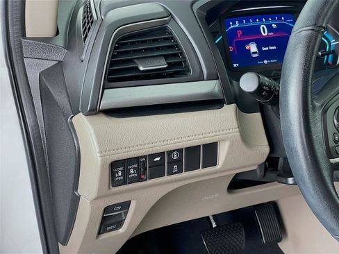 Used 2021 Honda Odyssey EX-L image 16