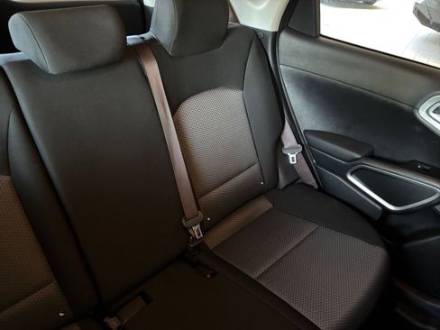 Used 2025 Kia Soul LX w/ LX Technology Package FWD image 35