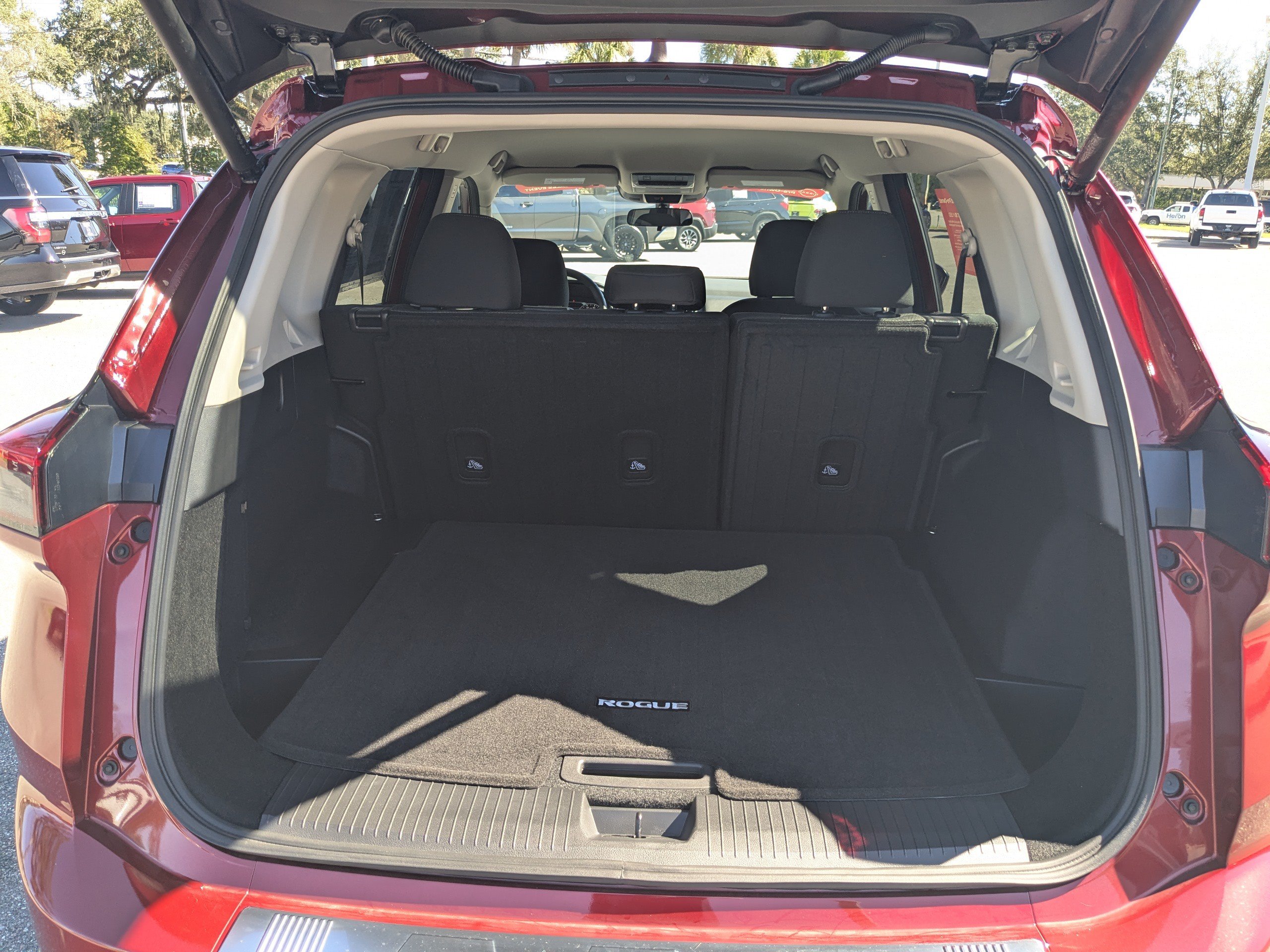 Certified 2026 Nissan Rogue SV w/ Cold Weather Package AWD/4WD image 11