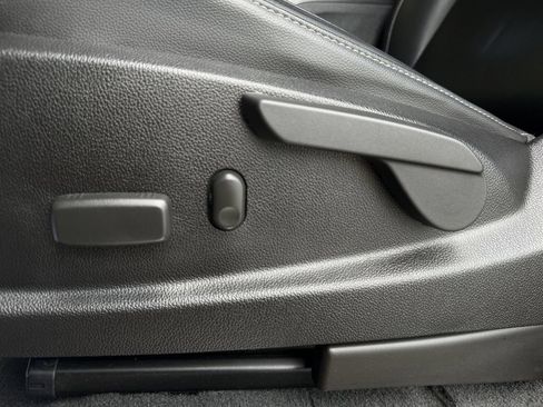 Used 2021 Chevrolet Colorado ZR2 AWD/4WD image 29