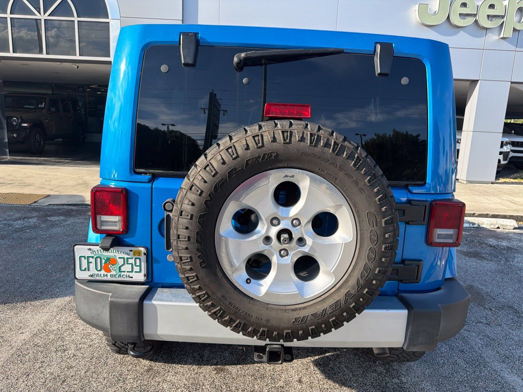 Used 2015 Jeep Wrangler Unlimited Sahara w/ Max Tow Package AWD/4WD image 13