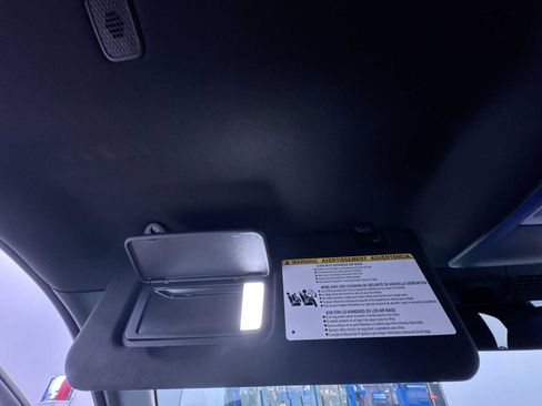 Used 2025 Toyota Tacoma TRD Off-Road image 31