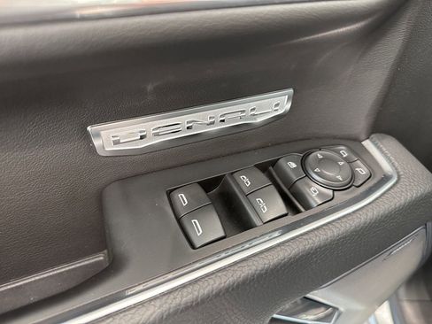 Used 2025 GMC Sierra 1500 Denali AWD/4WD image 38