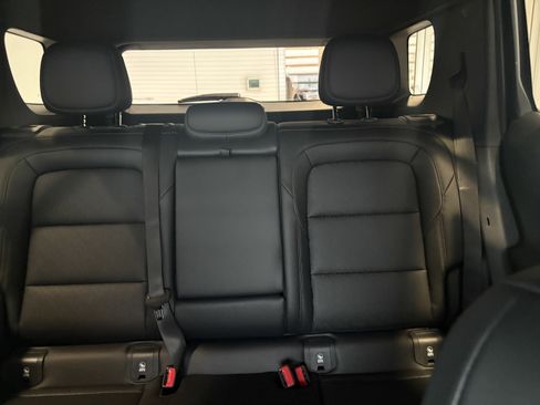 New 2026 Chevrolet Equinox LT w/ Convenience Package II image 23