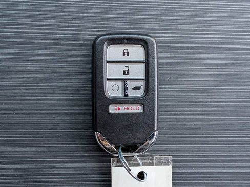 Certified 2020 Honda Pilot Touring image 32