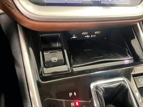 Used 2022 Subaru Outback Touring XT image 26