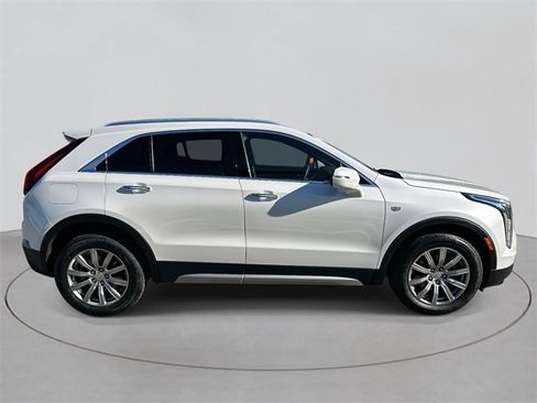 Certified 2022 Cadillac XT4 Premium Luxury w/ Enhanced Visibility Package image 35