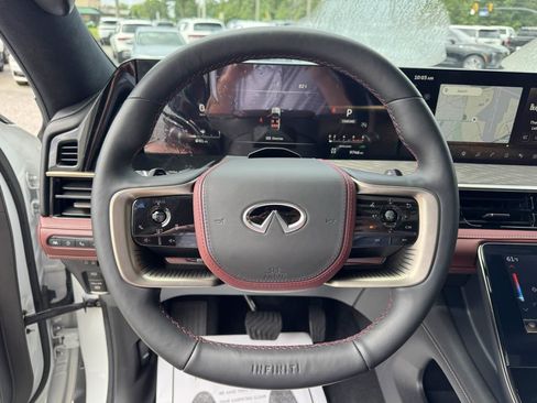 Used 2025 INFINITI QX80 Autograph w/ Autograph Exterior Package AWD/4WD image 19