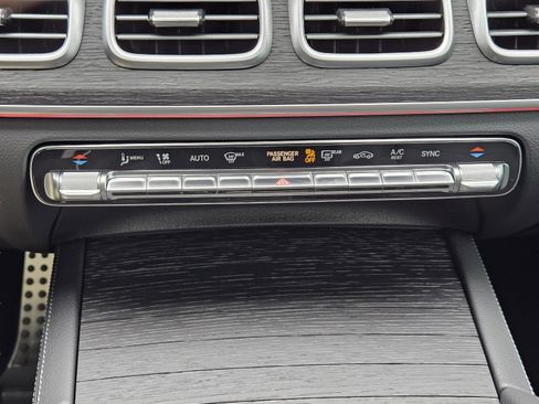 Certified 2026 Mercedes-Benz GLS 450 4MATIC image 20