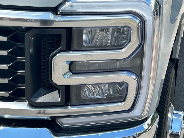 New 2026 Ford F350 Lariat w/ Lariat Ultimate Package AWD/4WD image 9