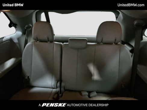 Used 2015 Toyota Sienna XLE w/ XLE Navigation Package FWD image 14