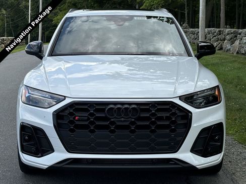 Used 2023 Audi SQ5 Premium Plus w/ Premium Plus Package AWD/4WD image 3