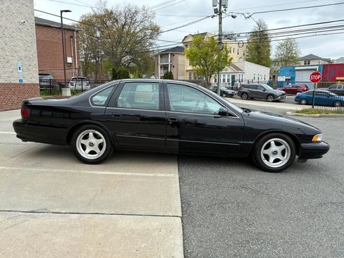 Used 1996 Chevrolet Impala SS RWD image 7