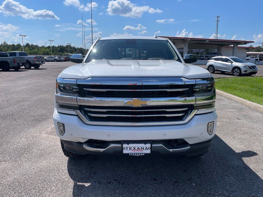 Used 2018 Chevrolet Silverado 1500 High Country AWD/4WD image 2