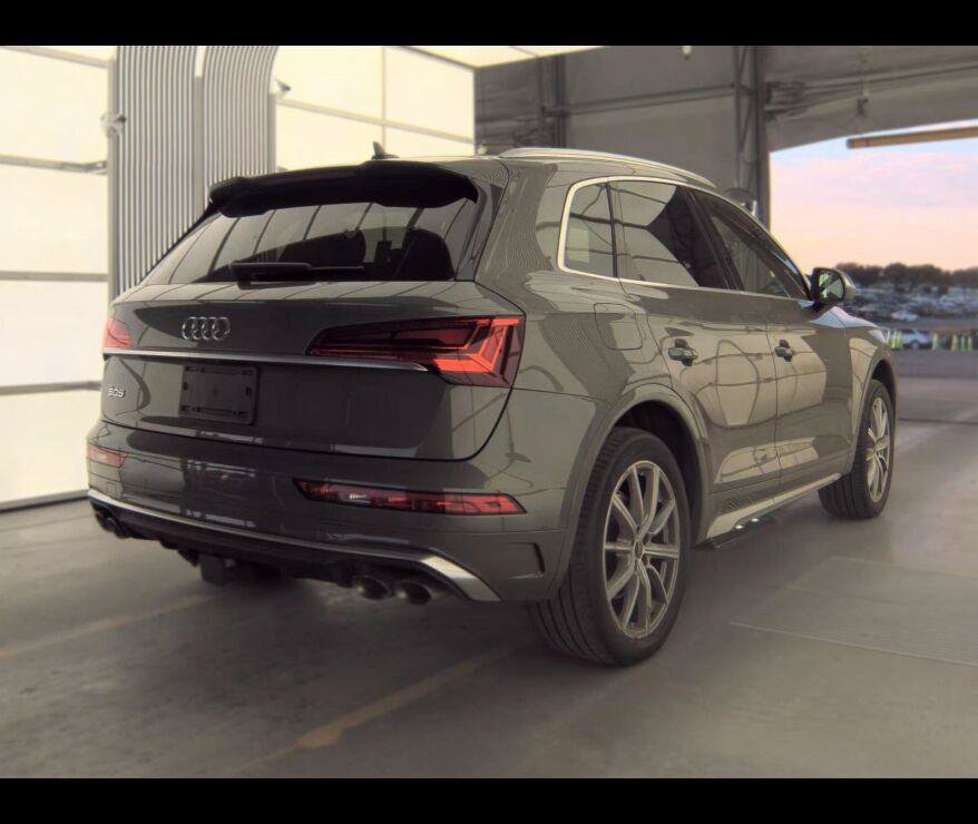 Used 2023 Audi SQ5 Premium Plus w/ Premium Plus Package AWD/4WD image 9