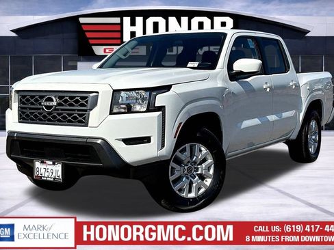 Used 2022 Nissan Frontier SV RWD image 3