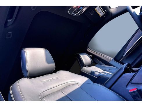 Certified 2025 Jeep Grand Cherokee Overland AWD/4WD image 20