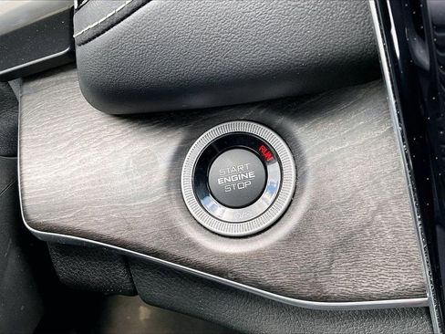 Certified 2023 Jeep Grand Cherokee L Overland image 30