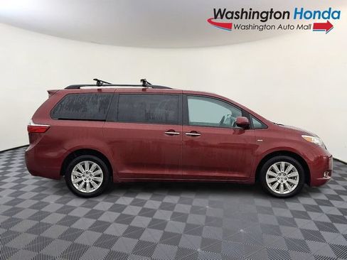 Used 2016 Toyota Sienna XLE AWD/4WD image 7