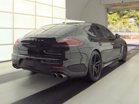Used 2016 Porsche Panamera S RWD image 4