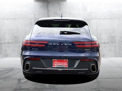 Used 2025 Genesis GV70 2.5T AWD/4WD image 6