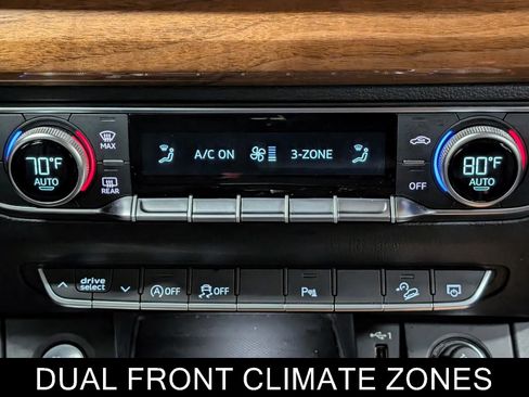 Used 2023 Audi Q5 Premium w/ Convenience Package image 28