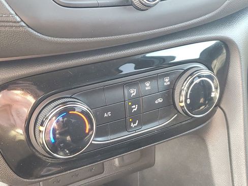 Used 2021 Buick Encore GX Preferred image 15