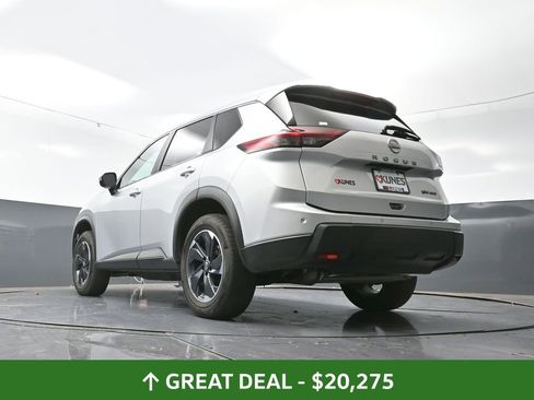 Used 2024 Nissan Rogue SV image 56