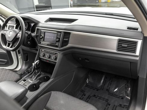 Used 2018 Volkswagen Atlas S image 31