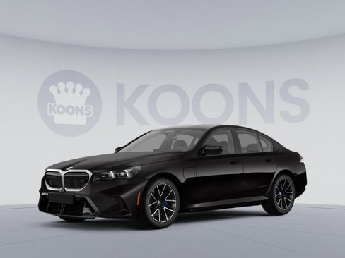 Used 2026 BMW M5 w/ Carbon Package AWD/4WD image 1
