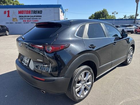 Used 2021 MAZDA CX-30 FWD 2.5 S w/ Select Package image 4