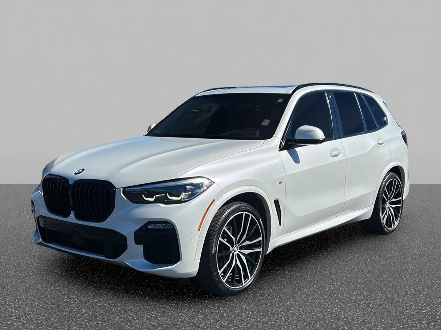 Used 2019 BMW X5 xDrive40i w/ M Sport Package AWD/4WD image 1