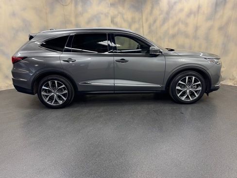 Used 2023 Acura MDX SH-AWD w/ Technology Package image 9