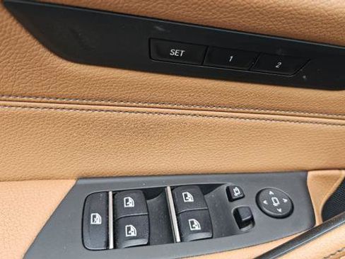 Used 2019 BMW 530e xDrive w/ Convenience Package AWD/4WD image 26
