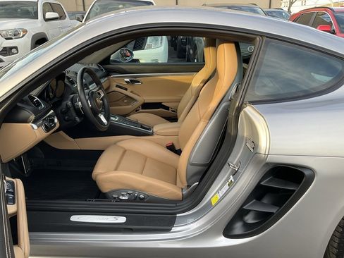 Used 2017 Porsche 718 Cayman S image 11