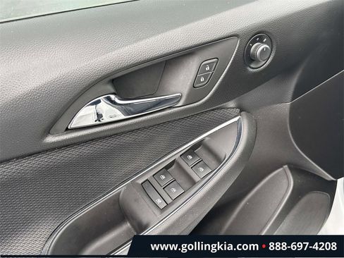 Used 2018 Chevrolet Cruze LT w/ Convenience Package image 14