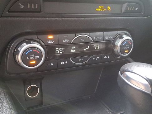 Used 2018 MAZDA CX-5 Touring w/ Preferred Equipment Package image 18