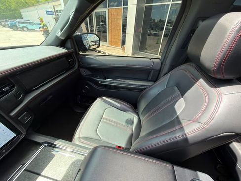 Used 2024 Ford Expedition Limited RWD image 25