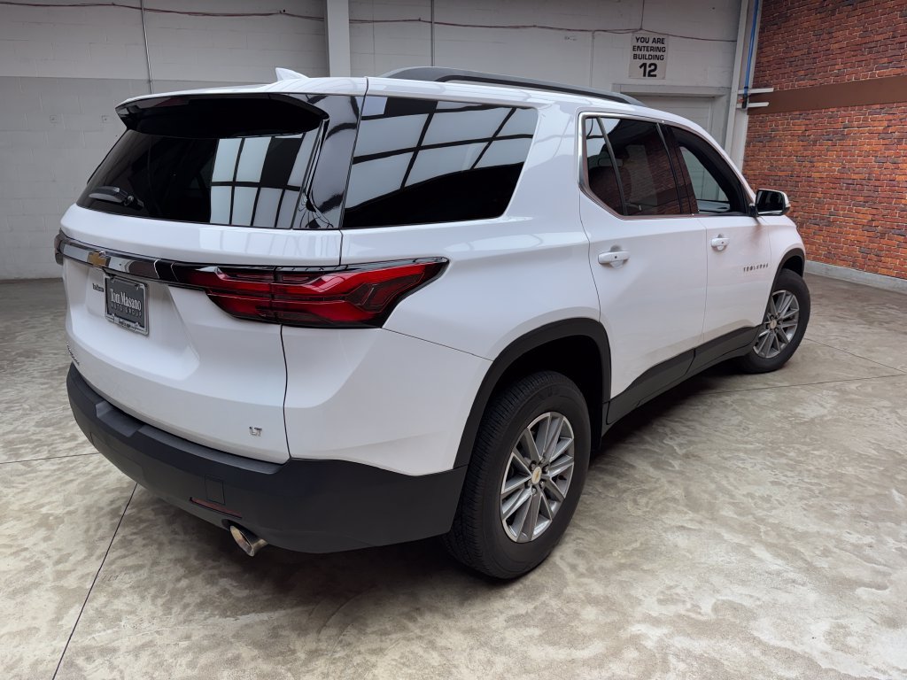 Used 2023 Chevrolet Traverse LT AWD/4WD image 5
